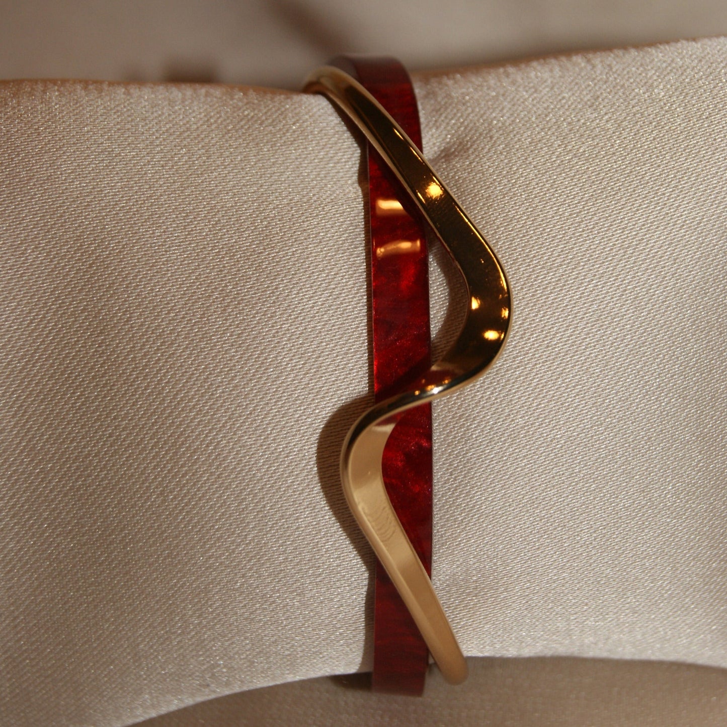 Rote Eleganzbox