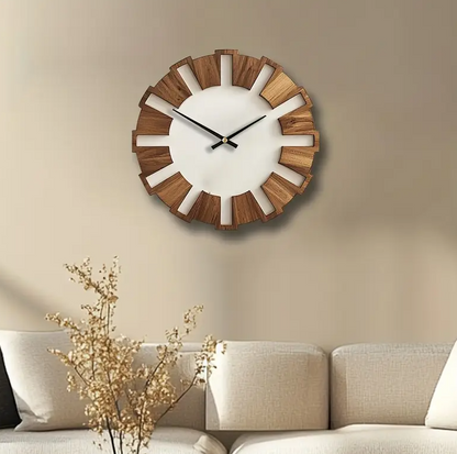 Horloge Murale en Bois Élégante